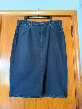 Universal Thread Dark Blue Denim Midi Skirt